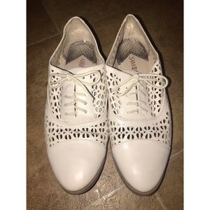SAM & LIBBY IVORY OXFORD SHOES ✨